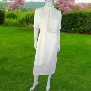 Vintage Cachet off-white Stappy dress and blazer set with pearls Size 8